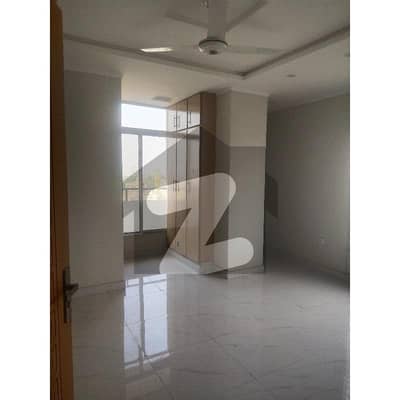 Brand New 2-Bed Apartments Near Airport