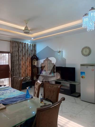 400 Sq Yards LUXURY Bungalow In Heart Of Gulshan e Iqbal