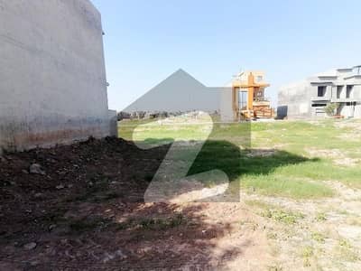 پارک ویو سٹی ۔ کرسٹل بلاک پارک ویو سٹی,لاہور میں 5 مرلہ رہائشی پلاٹ 45.0 لاکھ میں برائے فروخت۔