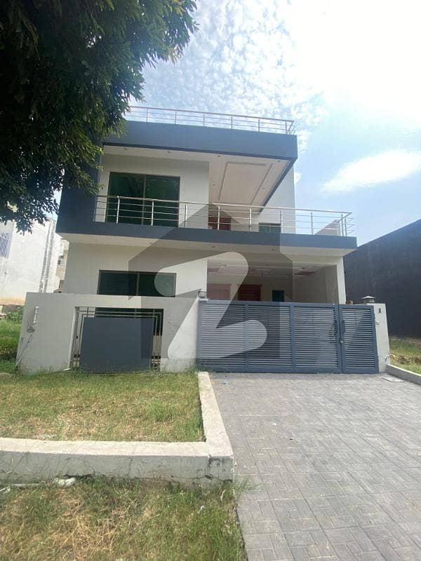 PRIME LOCATION HOUSE PRIME LOCATION HOUSE