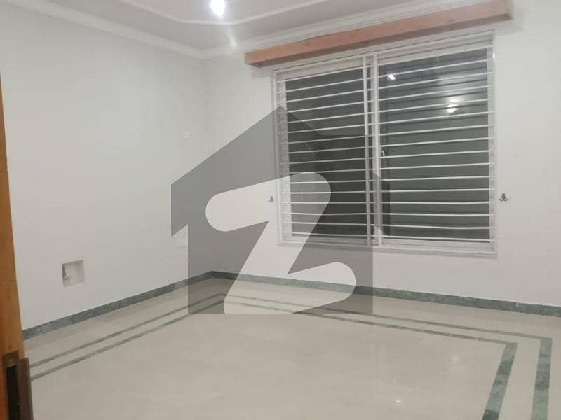 ایف ۔ 11 مرکز ایف ۔ 11,اسلام آباد میں 3 کمروں کا 1 کنال بالائی پورشن 1.75 لاکھ میں کرایہ پر دستیاب ہے۔ ایف ۔ 11 مرکز ایف ۔ 11,اسلام آباد میں 3 کمروں کا 1 کنال بالائی پورشن 1.75 لاکھ میں کرایہ پر دستیاب ہے۔