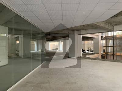 یونیورسٹی روڈ پشاور میں 1 کمرے کا 3 مرلہ فلیٹ 1.15 کروڑ میں برائے فروخت۔