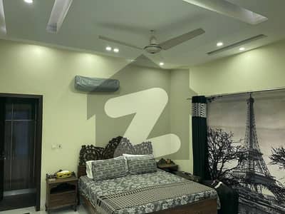 گلبرگ 3 گلبرگ,لاہور میں 5 کمروں کا 16 مرلہ مکان 8.5 کروڑ میں برائے فروخت۔