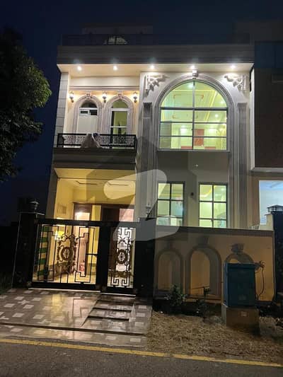 نیو