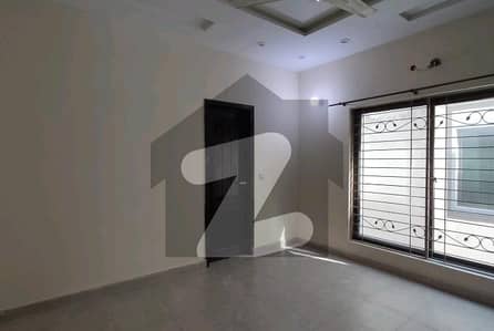 1 Kanal House Up For sale In Bahria Town - Sector E