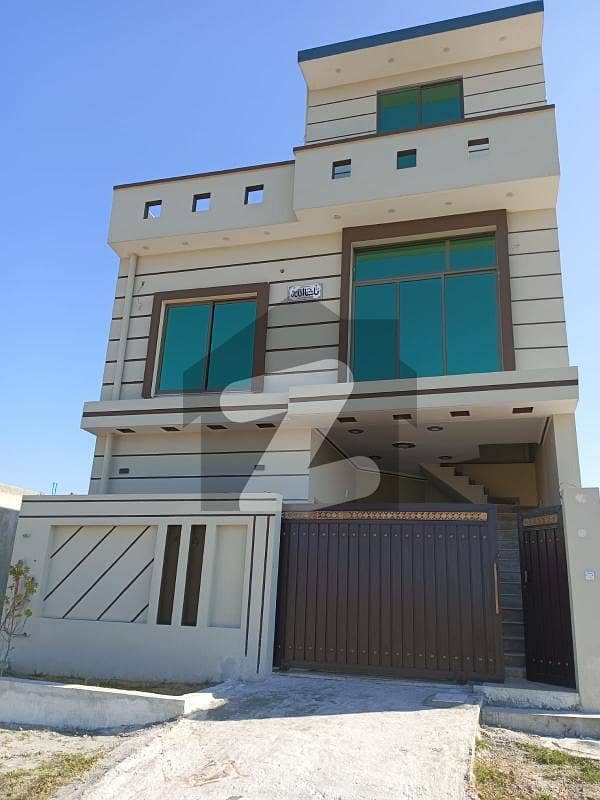 Beautiful New 5 Marla House for Sale in PECHS, Islamabad Beautiful New 5 Marla House for Sale in PECHS, Islamabad