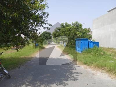 5 Marla Corner Plot Near D1328 With Excess 160 Sqft (Dealers Don'T Call Us)