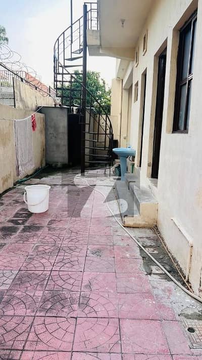 ایف