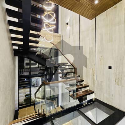 بحریہ ٹاؤن فیز 8 بحریہ ٹاؤن راولپنڈی,راولپنڈی میں 3 کمروں کا 6 مرلہ مکان 2.15 کروڑ میں برائے فروخت۔