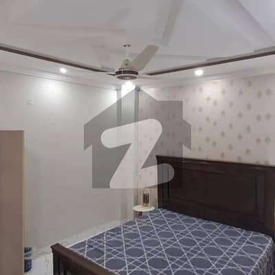 1Bed Lounge Kitchen with Attached 2 Bath Ground Floor Only For Females