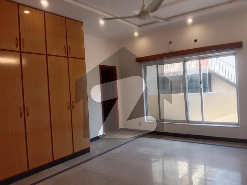 1kanal Ground Portion For Rent D12 Markaz Islamabad. 1kanal Ground Portion For Rent D12 Markaz Islamabad.