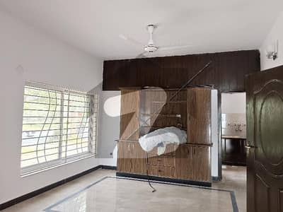 Independent Ground Portion For Rent in G-9