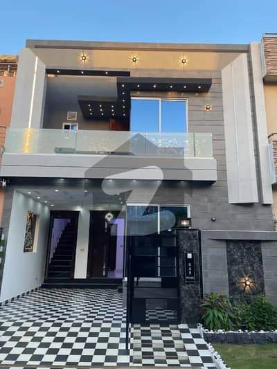 5 Marla Brand New Luxury House For Sale In Park view City,Lahore