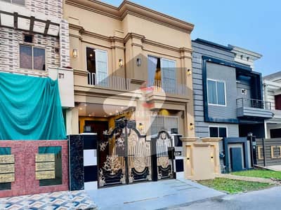 سٹی ہاؤسنگ سوسائٹی گوجرانوالہ میں 4 کمروں کا 5 مرلہ مکان 2.48 کروڑ میں برائے فروخت۔