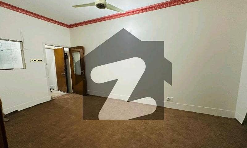 Single Bed For Rent (For Bachelors)