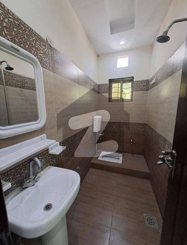 10 Marla Ground Floor Like New 10 Marla Ground Floor Like New