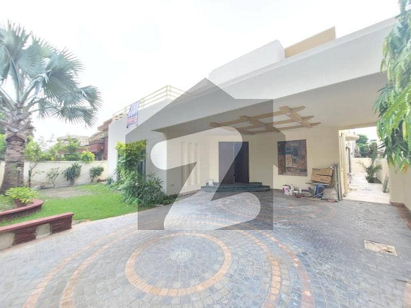 ڈی ایچ اے فیز 1 ڈیفنس (ڈی ایچ اے),لاہور میں 5 کمروں کا 1 کنال مکان 7.25 کروڑ میں برائے فروخت۔ ڈی ایچ اے فیز 1 ڈیفنس (ڈی ایچ اے),لاہور میں 5 کمروں کا 1 کنال مکان 7.25 کروڑ میں برائے فروخت۔