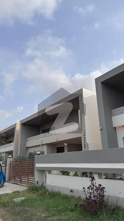 بحریہ پیراڈائز بحریہ ٹاؤن کراچی,کراچی میں 5 کمروں کا 1 کنال مکان 3.9 کروڑ میں برائے فروخت۔