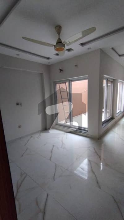 10 Marla Almost Brand New Upper Portion for Rent