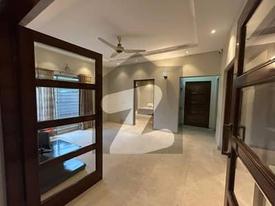 ڈی ایچ اے فیز 6 ڈیفنس (ڈی ایچ اے),لاہور میں 3 کمروں کا 5 مرلہ مکان 1.1 لاکھ میں کرایہ پر دستیاب ہے۔