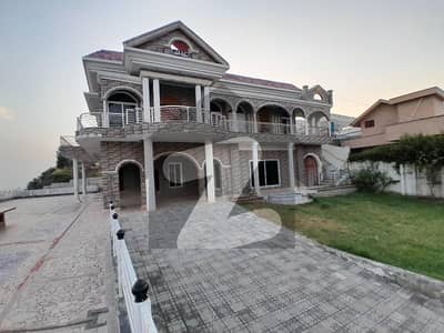 2.5 Kanal Beautiful Hill View House For Rent