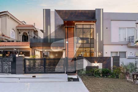 Dha 9 Town 5 Marla Best Location Near Park & Commercial House For Sale