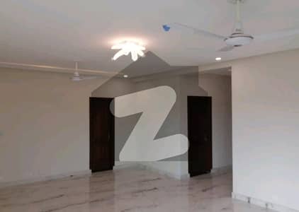 10 Marla Flat Is Available In Askari 11 - Sector D