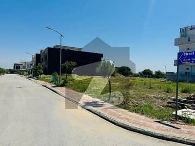 1 Kanal Plot For Sale In Block C.