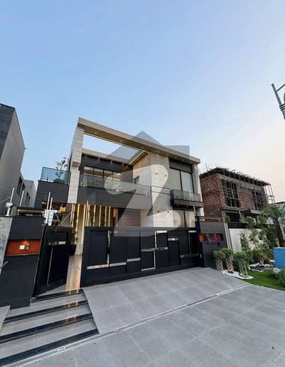 For sale 1 kanal House with all facilities Dha phase 6 near to dollmen mall