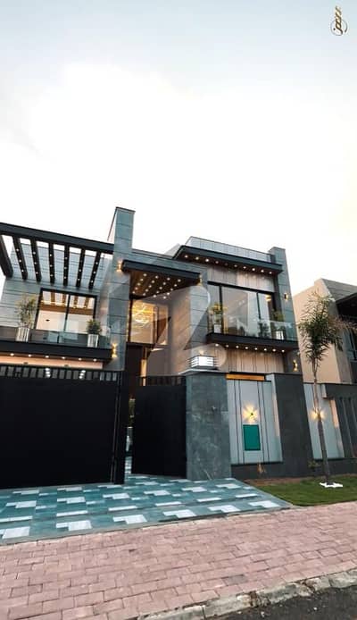 Ultra Modern 1 Kanal Luxury House for Sale Bahria Town, Lahore