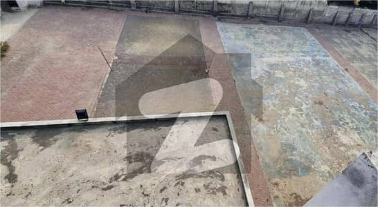 آئی ۔ 9 اسلام آباد میں 5 کنال کمرشل پلاٹ 36.0 کروڑ میں برائے فروخت۔