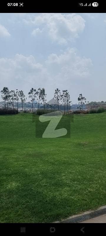 10 Marla Plot For Sale
