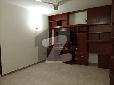 666 INDEPENDENT 4 BED PORTION FOR RENT - EVERYTHING SEPRATE