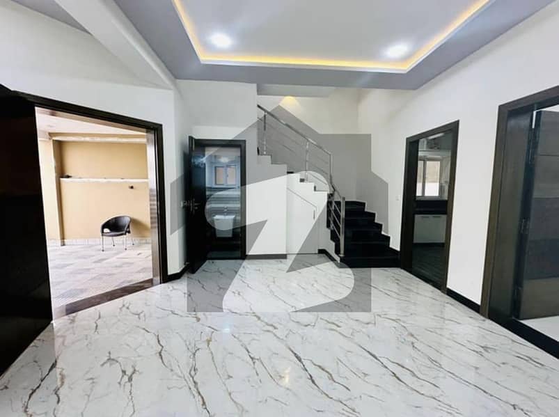 12-Marla House Available For Rent