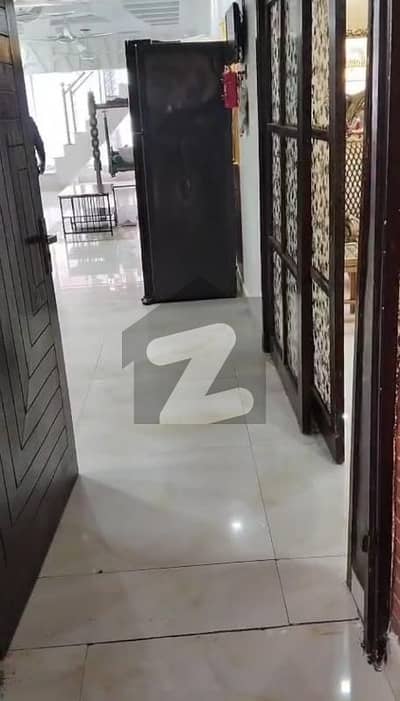 Lease Flat For Sale Johar Block 18 Rufi Lake Drive 2400sqft 6bed DD Corner West Open Flat with roof