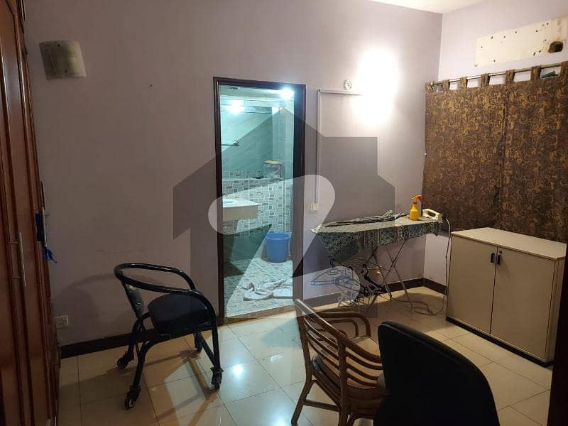 کلفٹن کراچی میں 4 کمروں کا 12 مرلہ فلیٹ 5.75 کروڑ میں برائے فروخت۔ کلفٹن کراچی میں 4 کمروں کا 12 مرلہ فلیٹ 5.75 کروڑ میں برائے فروخت۔