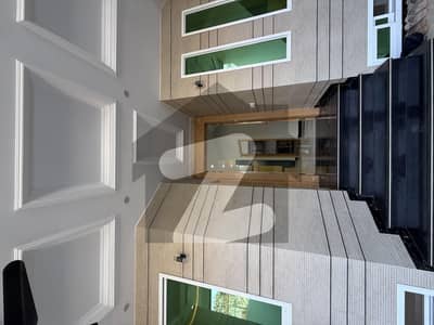 Phase 4 Fresh 10 Marla Solid House On Prime Location