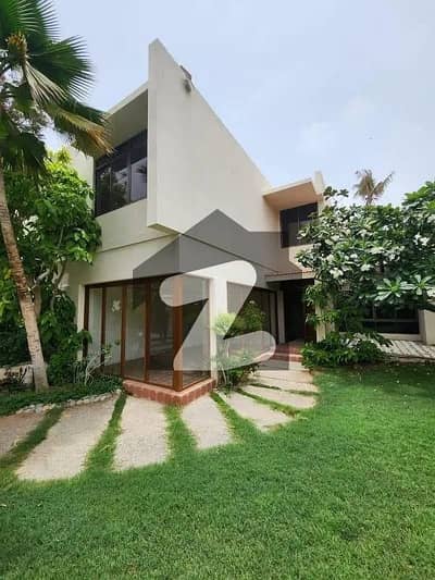 ڈی ایچ اے فیز 4 ڈی ایچ اے ڈیفینس,کراچی میں 5 کمروں کا 2 کنال مکان 10.0 لاکھ میں کرایہ پر دستیاب ہے۔