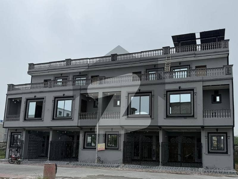 جوبلی ٹاؤن لاہور میں 4 کمروں کا 3 مرلہ مکان 1.6 کروڑ میں برائے فروخت۔ جوبلی ٹاؤن لاہور میں 4 کمروں کا 3 مرلہ مکان 1.6 کروڑ میں برائے فروخت۔