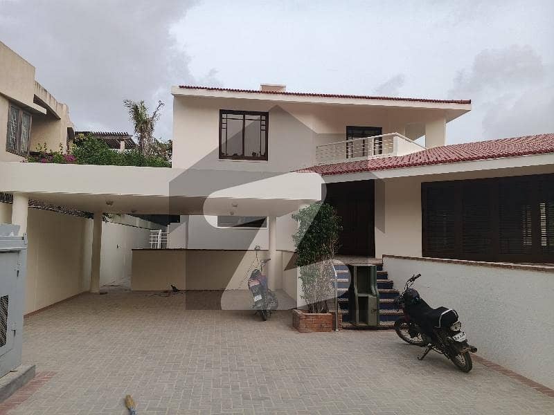 ڈی ایچ اے فیز 6 ڈی ایچ اے ڈیفینس,کراچی میں 5 کمروں کا 4 کنال مکان 13.0 لاکھ میں کرایہ پر دستیاب ہے۔