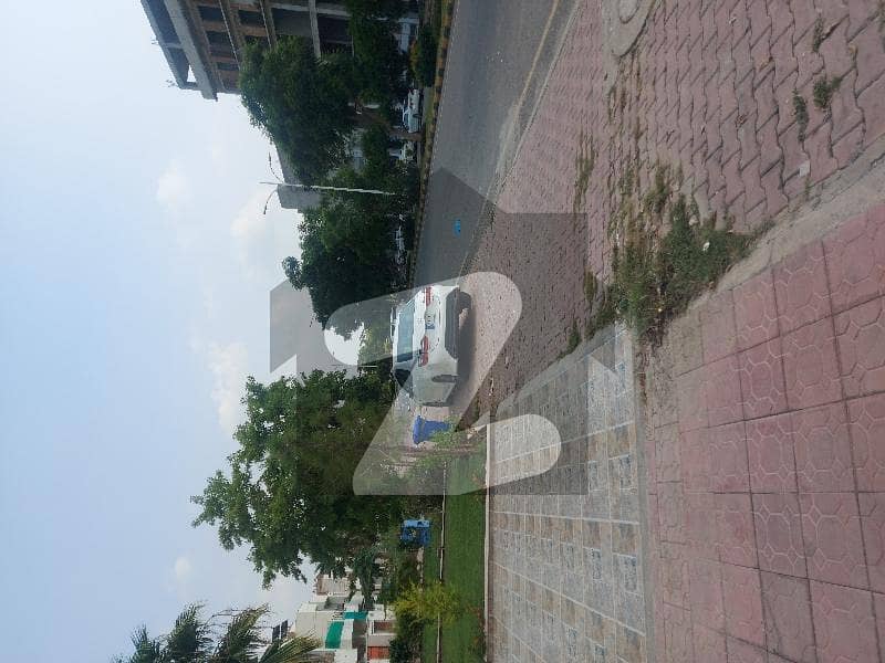 گلبرگ ریزیڈنشیا گلبرگ,اسلام آباد میں 3 کنال عمارت 10.0 ارب میں برائے فروخت۔