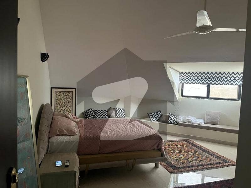 کلفٹن ۔ بلاک 5 کلفٹن,کراچی میں 3 کمروں کا 11 مرلہ فلیٹ 2.9 لاکھ میں کرایہ پر دستیاب ہے۔