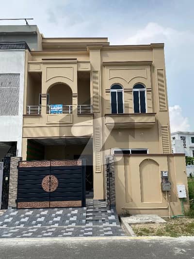 Centrally Located Prime Location House For Sale In Royal Palm City Available Centrally Located Prime Location House For Sale In Royal Palm City Available