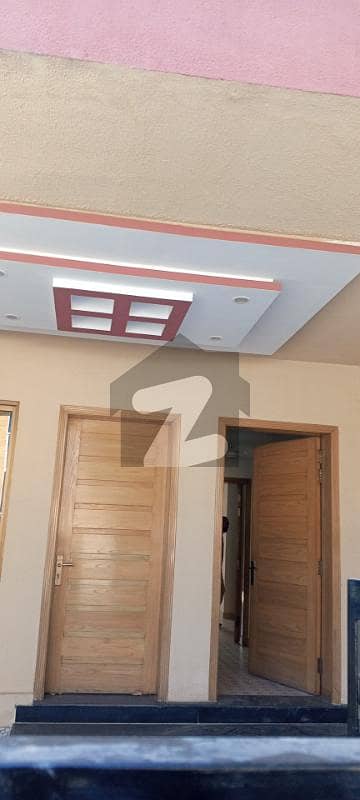 فیصل ٹاؤن - ایف ۔ 18 اسلام آباد میں 5 کمروں کا 1 کنال مکان 1.2 لاکھ میں کرایہ پر دستیاب ہے۔ فیصل ٹاؤن - ایف ۔ 18 اسلام آباد میں 5 کمروں کا 1 کنال مکان 1.2 لاکھ میں کرایہ پر دستیاب ہے۔