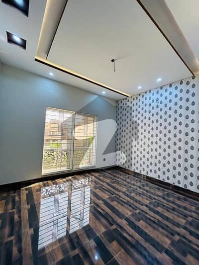 Best Options For Prime Location House Is Available For Sale In EME Society - Block B