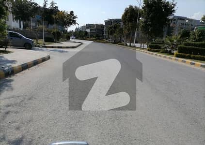 Residential Plot For Grabs In 7 Marla Islamabad