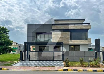 Luxurious House For Sale in Block-B-1 Multigardens Islamabad. (Main Double Road House)