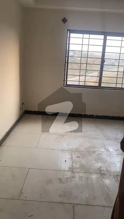 Luxury 4-Bedroom Flat In Askari Towers, DHA Phase 5, Islamabad