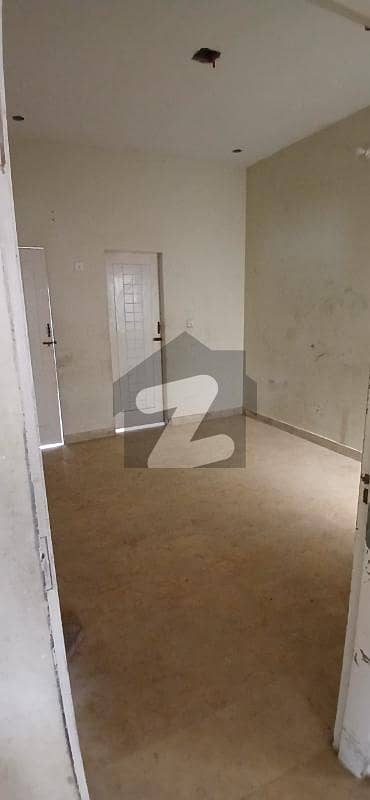 2 Bad Lounge For Rent Available