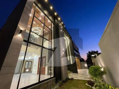 Brand New Triple Storey House Available For Sale Brand New Triple Storey House Available For Sale